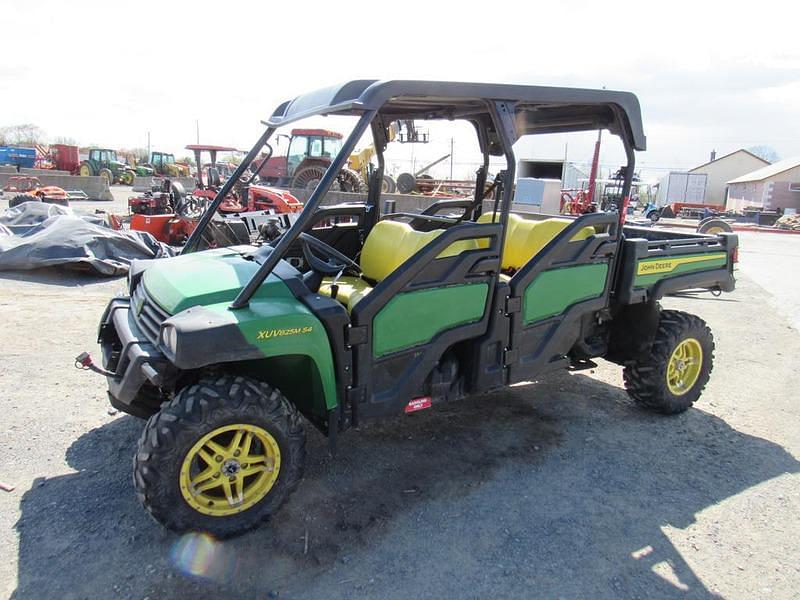 Image of John Deere XUV 825M S4 Primary image