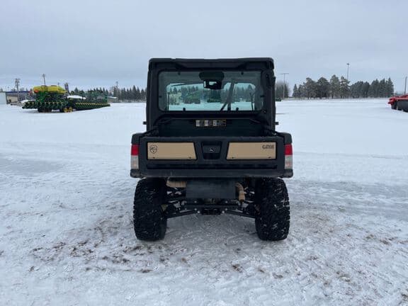 Image of John Deere XUV 835M Honor Edition equipment image 3