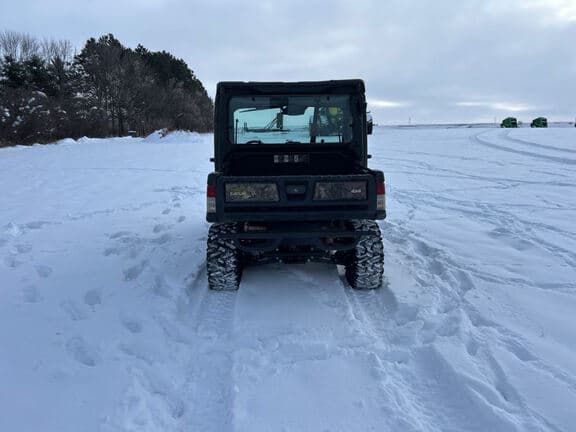 Image of John Deere XUV 835M equipment image 3