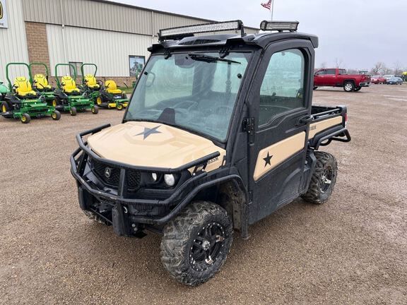 Main image John Deere XUV 835R