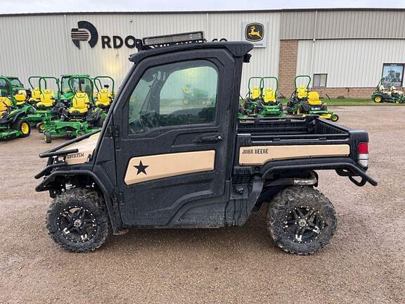 Image of John Deere XUV 835R equipment image 1