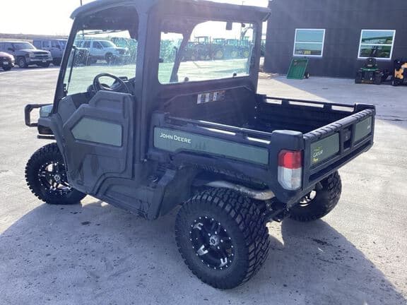 Image of John Deere XUV 835M equipment image 3