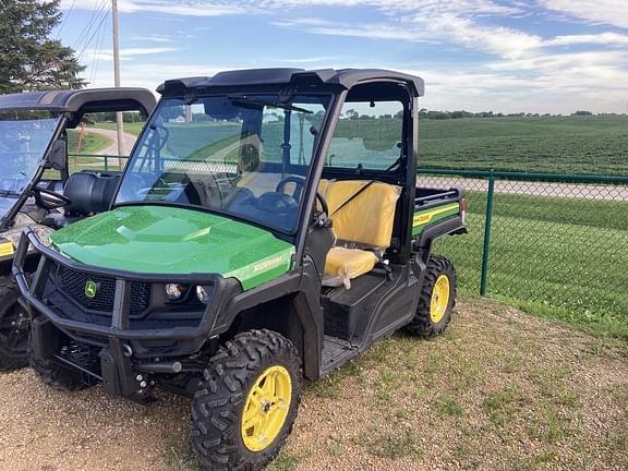 Image of John Deere XUV 835M equipment image 1