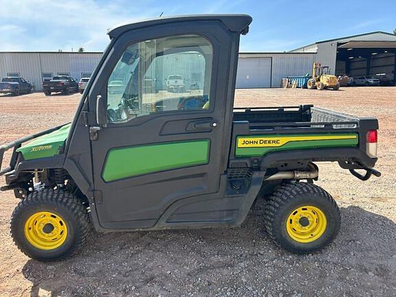 Image of John Deere XUV 835M equipment image 1