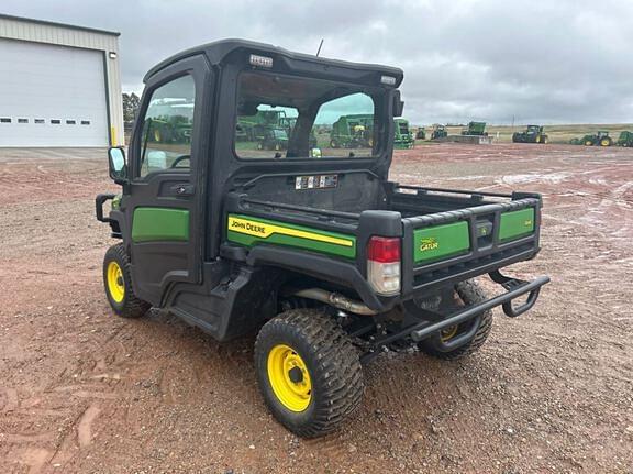 Image of John Deere XUV 835M equipment image 2