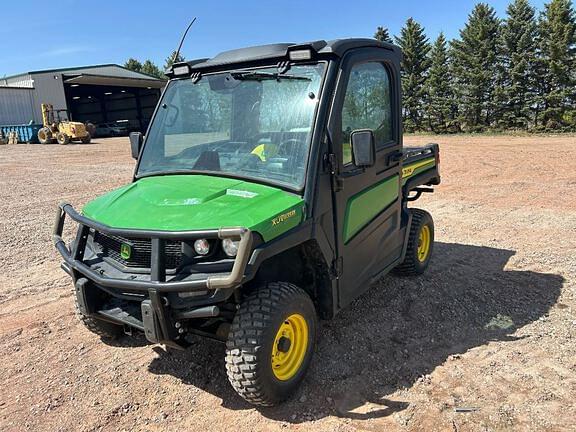 Image of John Deere XUV 835M Primary image