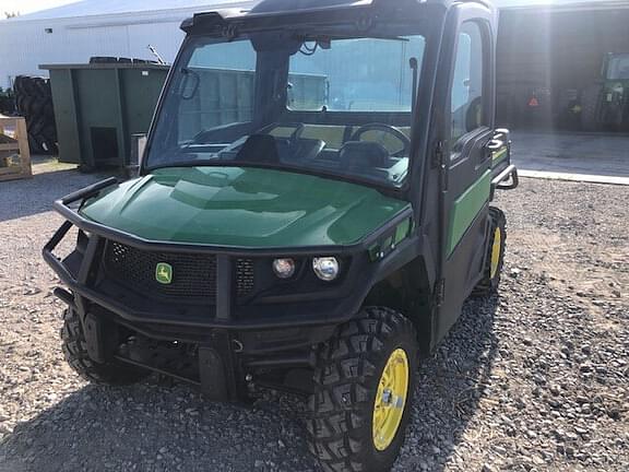 Image of John Deere XUV 835M equipment image 1