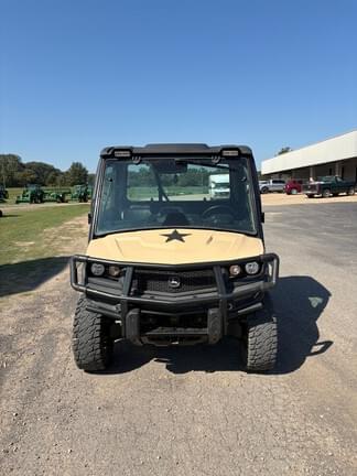 Image of John Deere XUV 835M Honor Edition equipment image 2