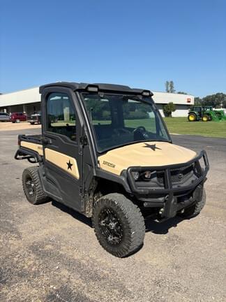 Image of John Deere XUV 835M Honor Edition equipment image 3