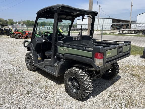 Image of John Deere XUV 835M equipment image 3