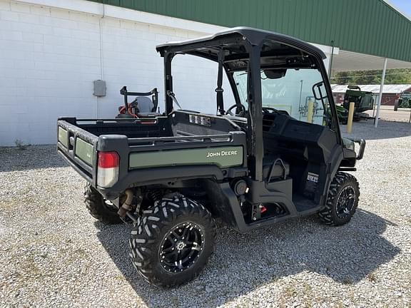 Image of John Deere XUV 835M equipment image 2