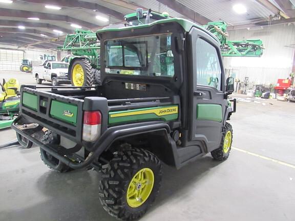 Image of John Deere XUV 835R equipment image 4