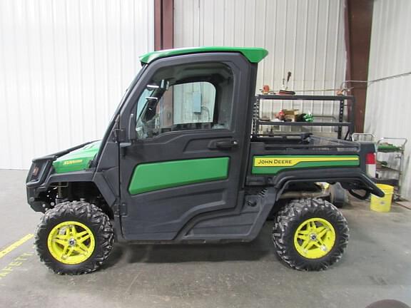 Image of John Deere XUV 835R equipment image 1