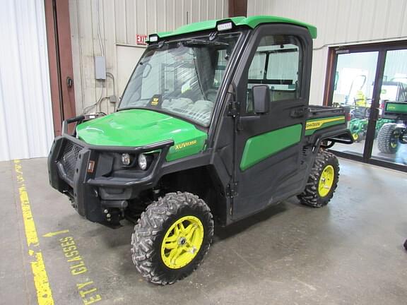 Image of John Deere XUV 835R Primary image