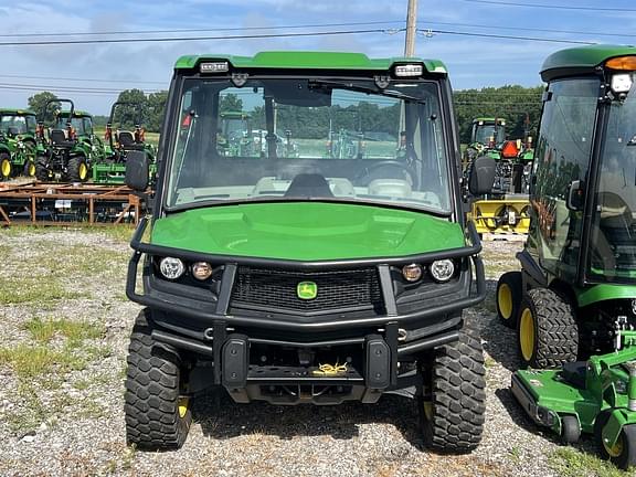 Image of John Deere XUV 835R equipment image 2