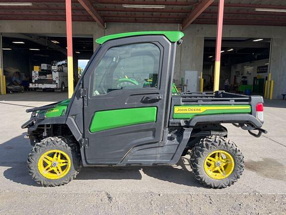 Image of John Deere XUV 835R equipment image 1