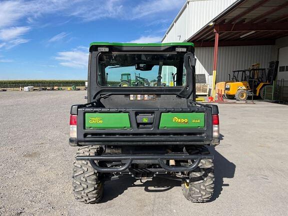 Image of John Deere XUV 835R equipment image 3