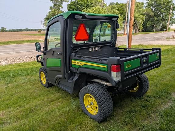 Image of John Deere XUV 835R equipment image 2