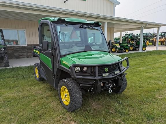Image of John Deere XUV 835R Primary image