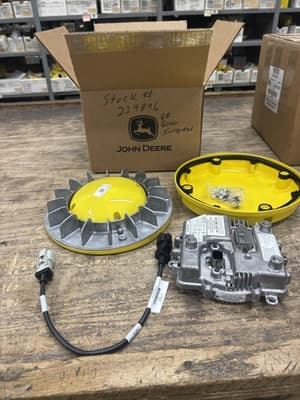 2022 John Deere XUV 835R Image