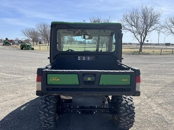 Image of John Deere XUV 835R equipment image 3