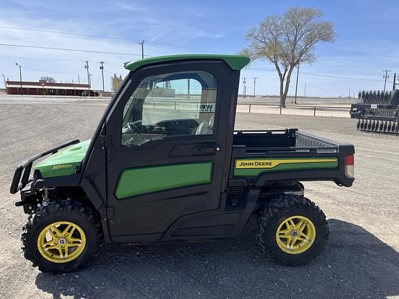 Image of John Deere XUV 835R Primary image