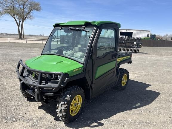 Image of John Deere XUV 835R equipment image 1