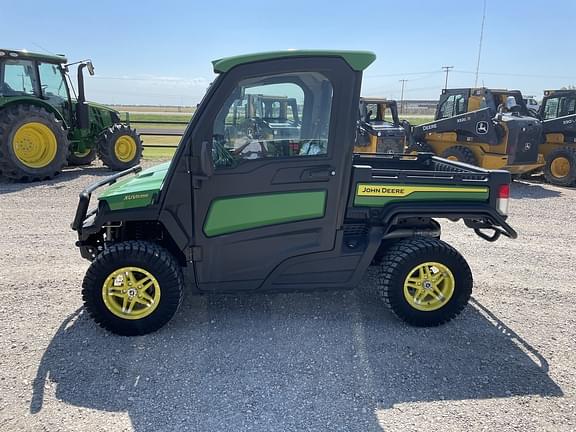 Image of John Deere XUV 835R equipment image 1