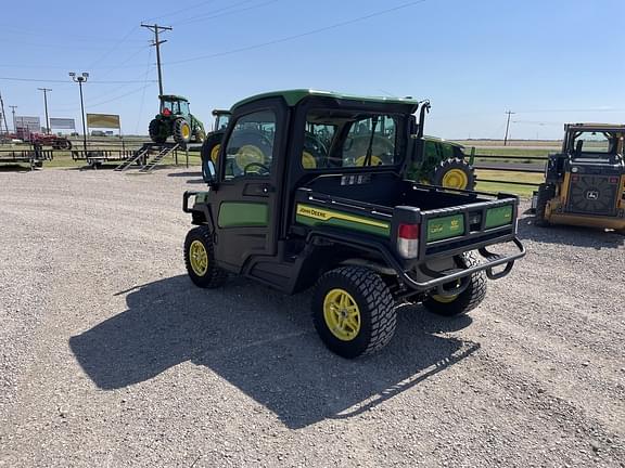 Image of John Deere XUV 835R equipment image 2