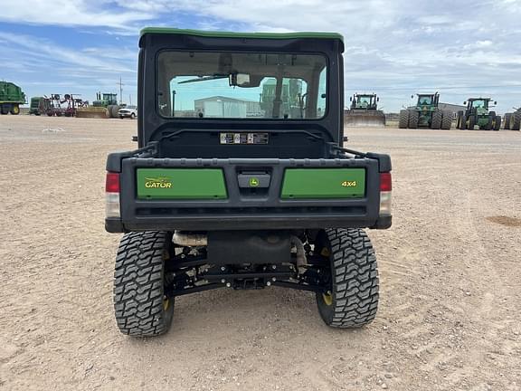 Image of John Deere XUV 835R equipment image 3