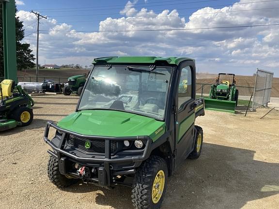 Image of John Deere XUV 835R Primary image