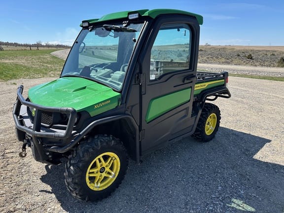 Main image John Deere XUV 835R