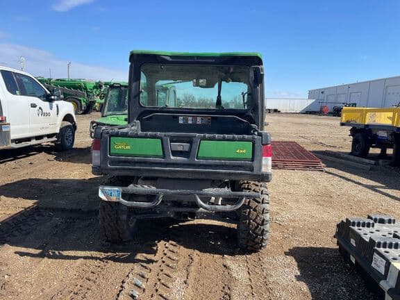 Image of John Deere XUV 835R equipment image 4