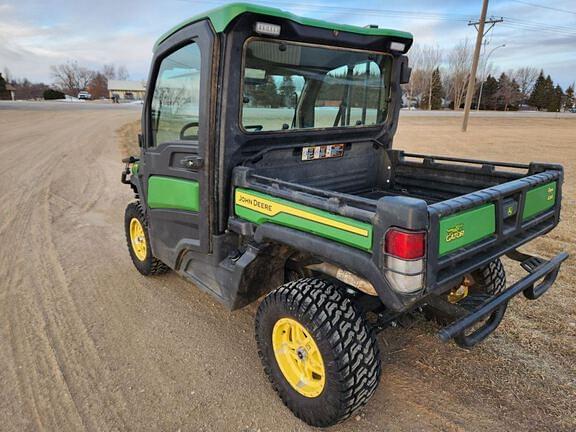 Image of John Deere XUV 835R equipment image 2