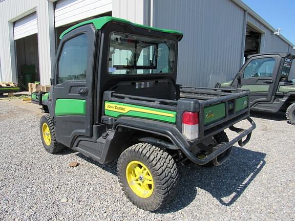 Image of John Deere XUV 835R equipment image 2