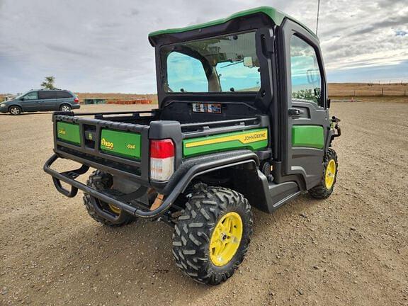 Image of John Deere XUV 835R equipment image 2