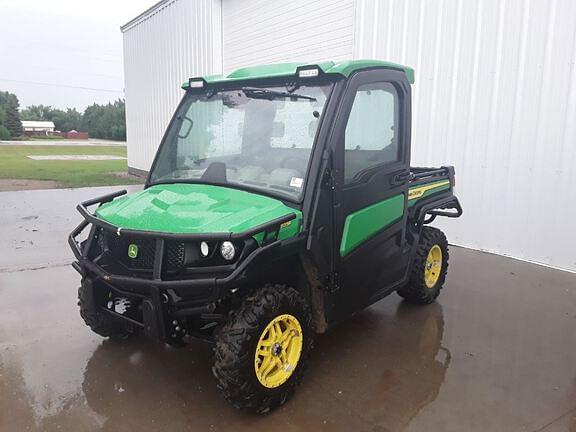 Image of John Deere XUV 835R Primary image