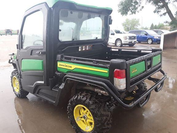 Image of John Deere XUV 835R equipment image 1