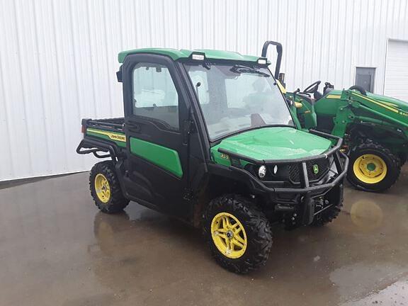 Image of John Deere XUV 835R equipment image 3