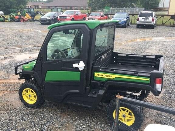 Image of John Deere XUV 835R equipment image 2