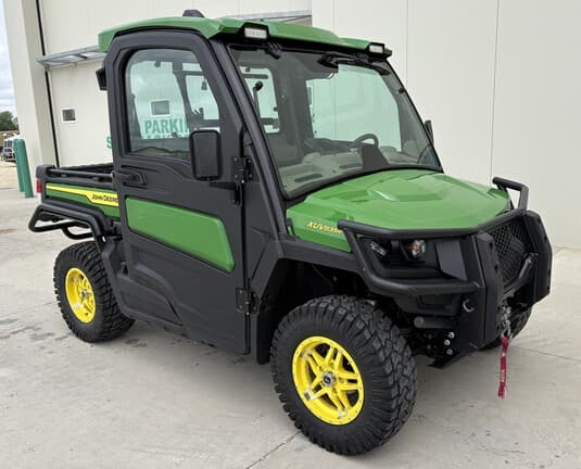 Image of John Deere XUV 835R Primary image