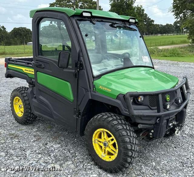 Image of John Deere XUV 835R equipment image 2