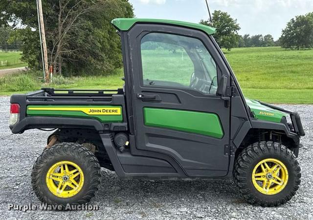 Image of John Deere XUV 835R equipment image 3
