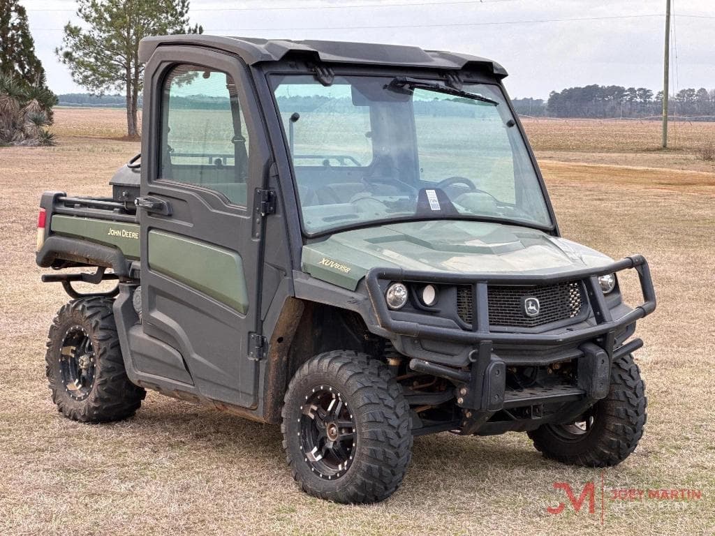 Image of John Deere XUV 835R Primary image