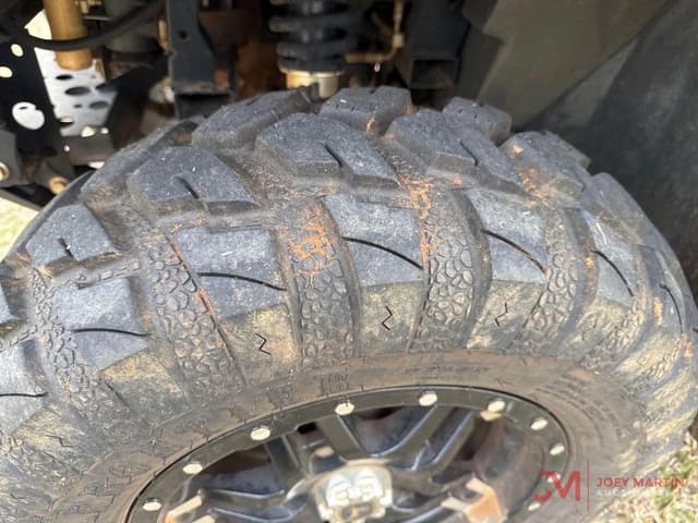 Image of John Deere XUV 835R equipment image 3