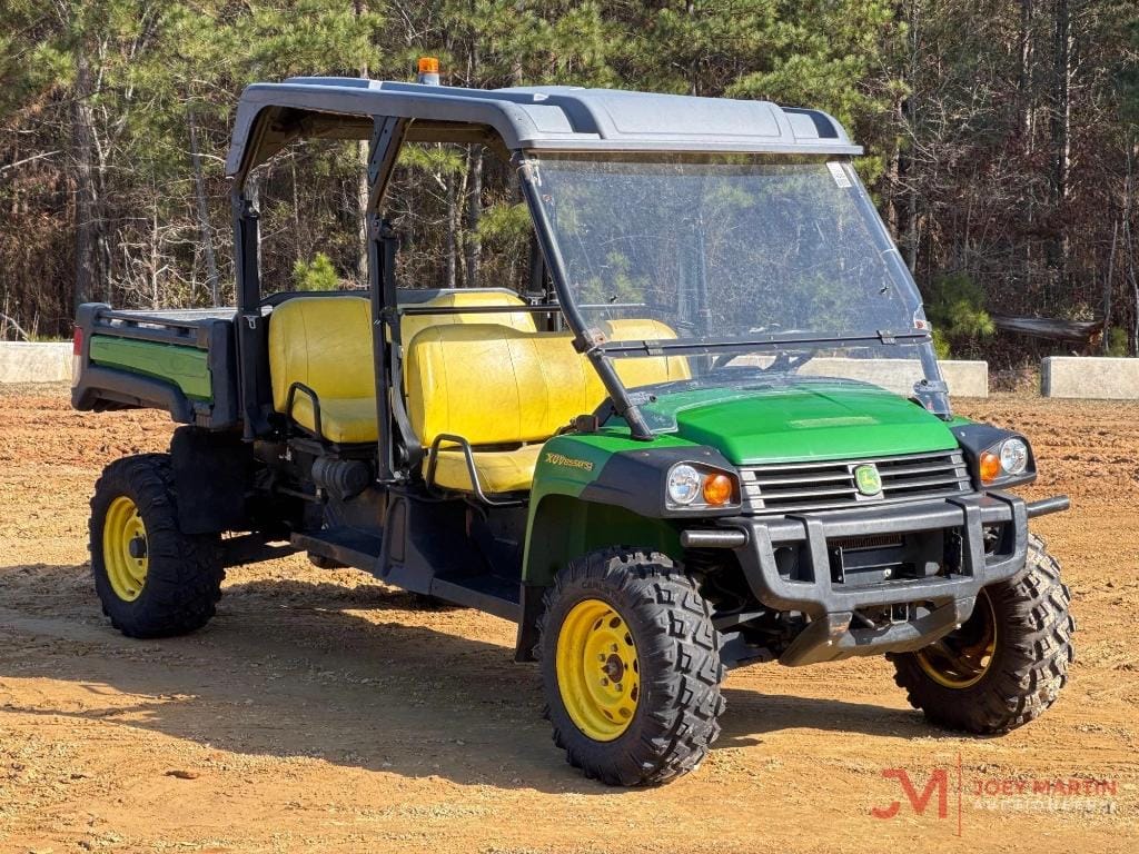 2022 John Deere Gator XUV 855M Equipment Image0