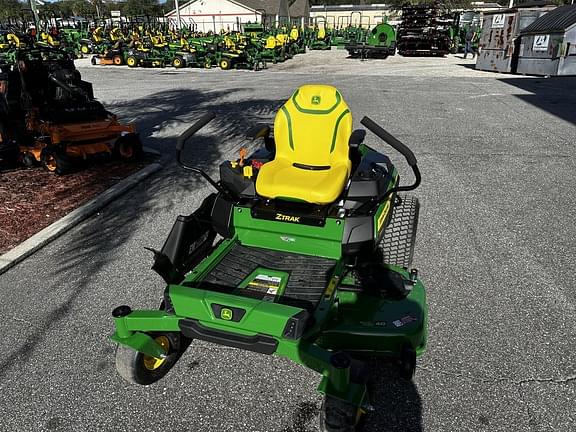 Image of John Deere Z330R Primary image