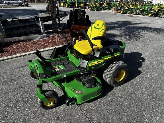 Image of John Deere Z330R equipment image 1