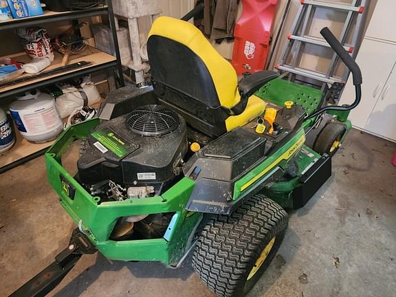 Image of John Deere Z330R equipment image 4