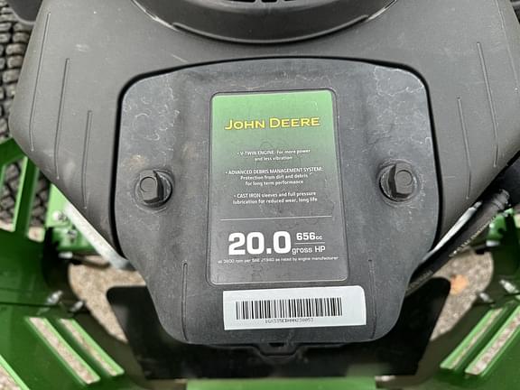 Image of John Deere Z335E equipment image 4